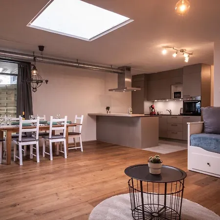 Appartement 2 Bedroom - City Center - *